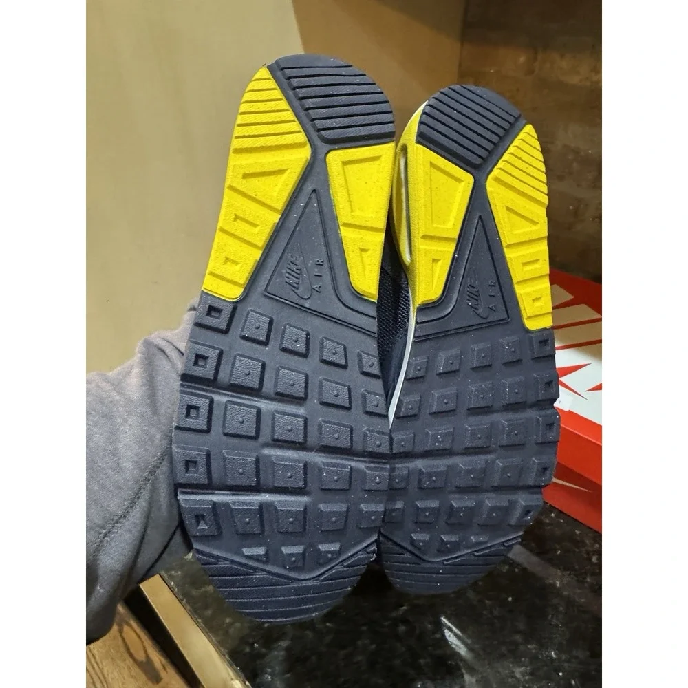 Size 11.5 - Nike Air Max Correlate Obsidian Varsity Maize